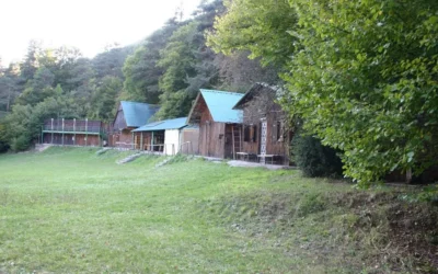 Campamentos y Colonias de verano en el Pirineo aragonés juntos pero separados en las Instalaciones de Ánade